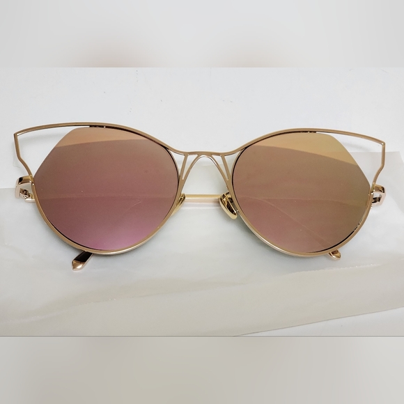 NWOT TopFoxx Sunglasses - Picture 2 of 4